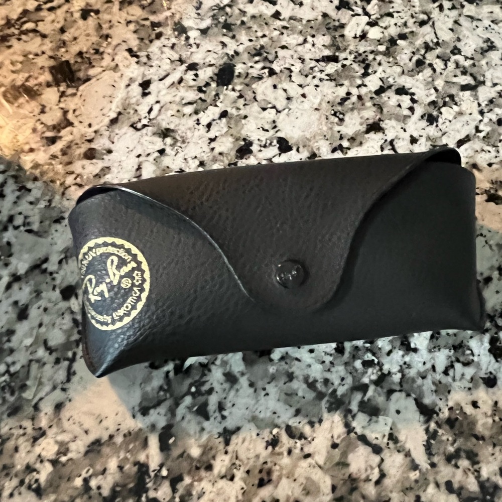 Sunglasses case